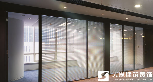 <a href=//alodkz.cn/ target=_blank class=infotextkey>合肥办公室装修</a>玻璃